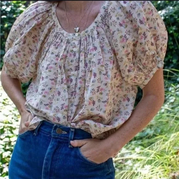 Doen June Top in Feathered Floral - Picture 1 of 11